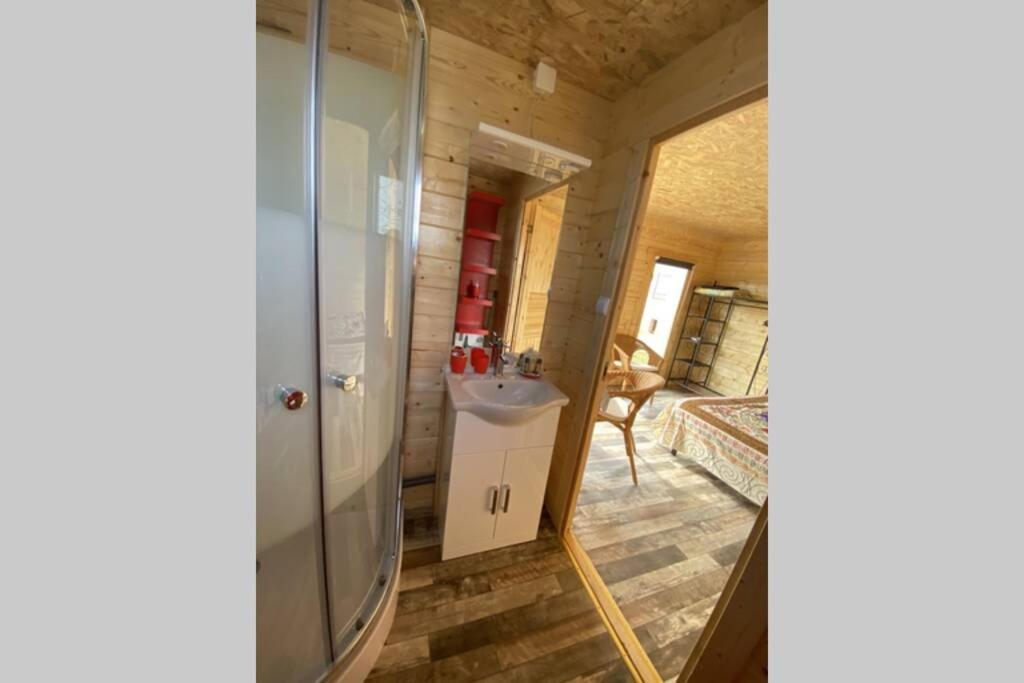 Charmant Chalet Pour 2 Personnes Spa Prive Massillargues-Attuech Zewnętrze zdjęcie